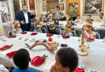 Silver Spring Learning Center Students Nosh on Apples and Honey
