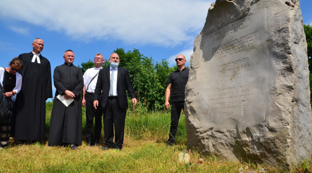 Opinion: What the US Ambassador to Poland Left Out When He Absolved Poland of Holocaust Complicity