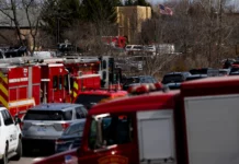 Suspect Dead After Truck-Ramming, Shooting at Detroit-Area Reform Temple