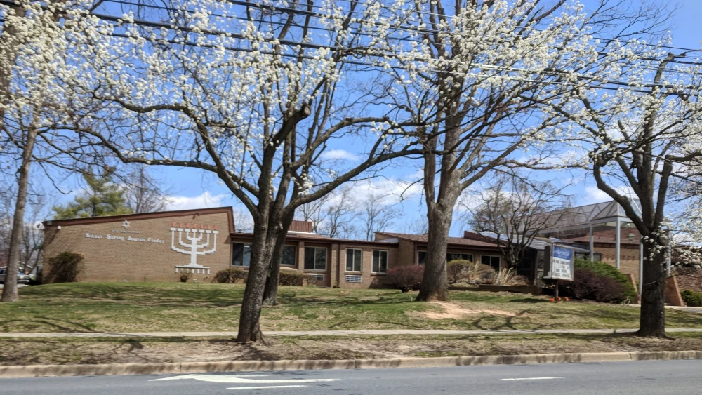 ‘We’re Still Carrying,’ Maryland Synagogue Security Volunteers Say