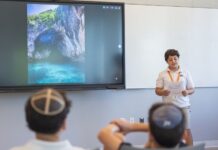These Jewish Day Schools Embracing AI are Reimagining Education for the High-Tech Era