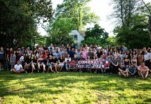 Chabad at UMD Hosts Dinner for Jewish Graduates