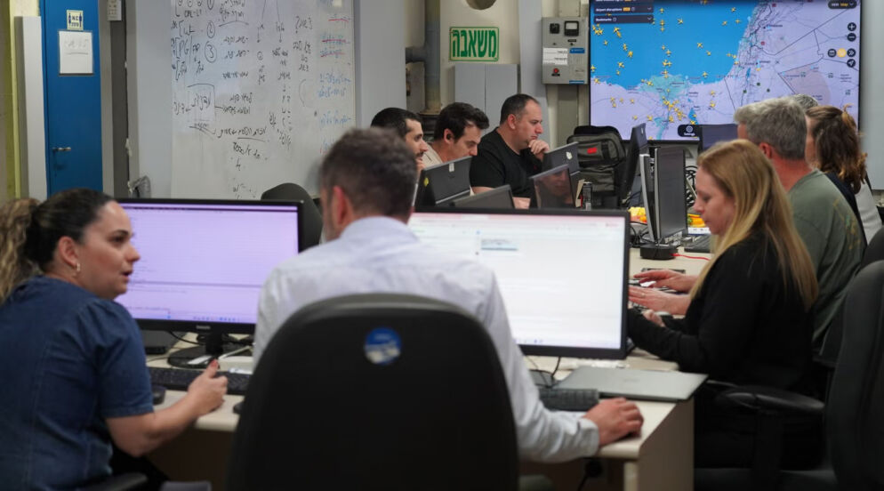 Flying the Unfriendly Skies: The Untold Story of EL AL's Wartime Resilience